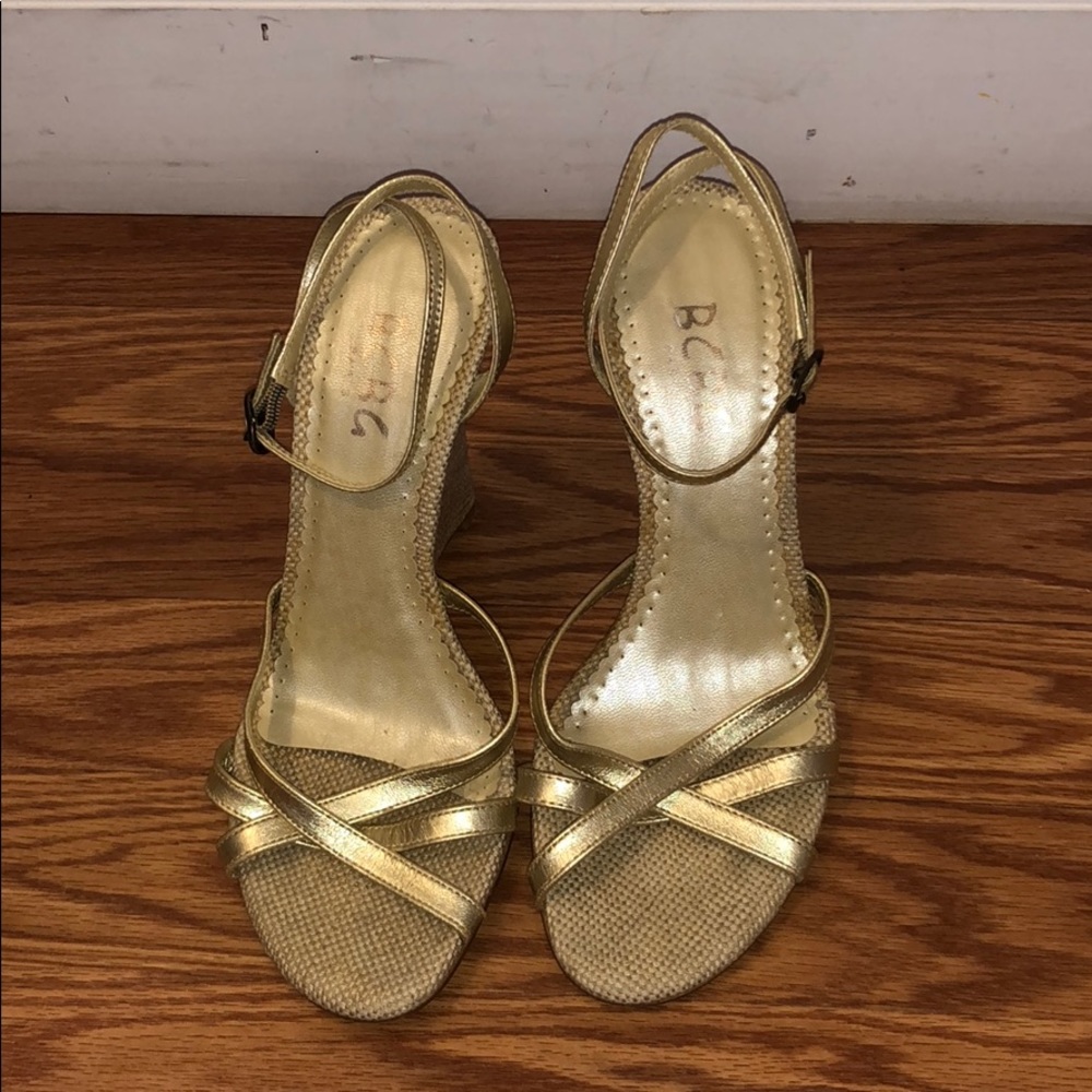 BCBG Wedges